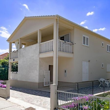 Apartments Juliet Orebic Luaran gambar