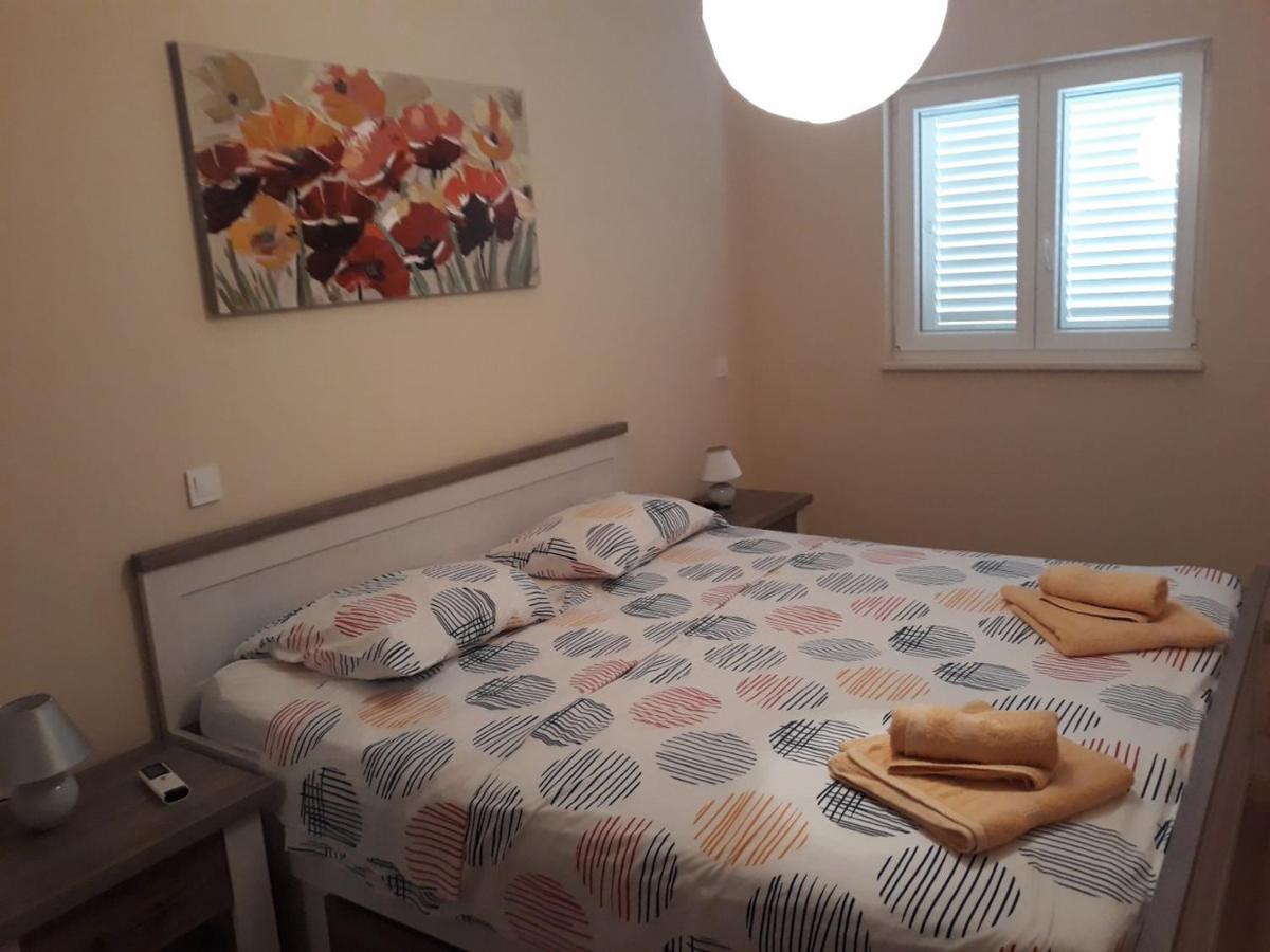Apartments Juliet Orebic Luaran gambar