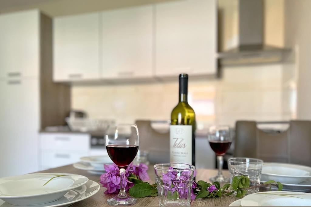 Apartments Juliet Orebic Luaran gambar