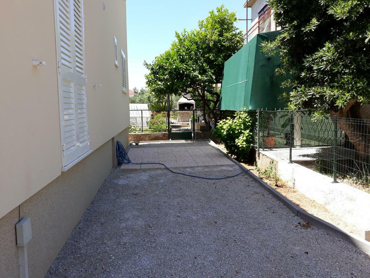 Apartments Juliet Orebic Luaran gambar