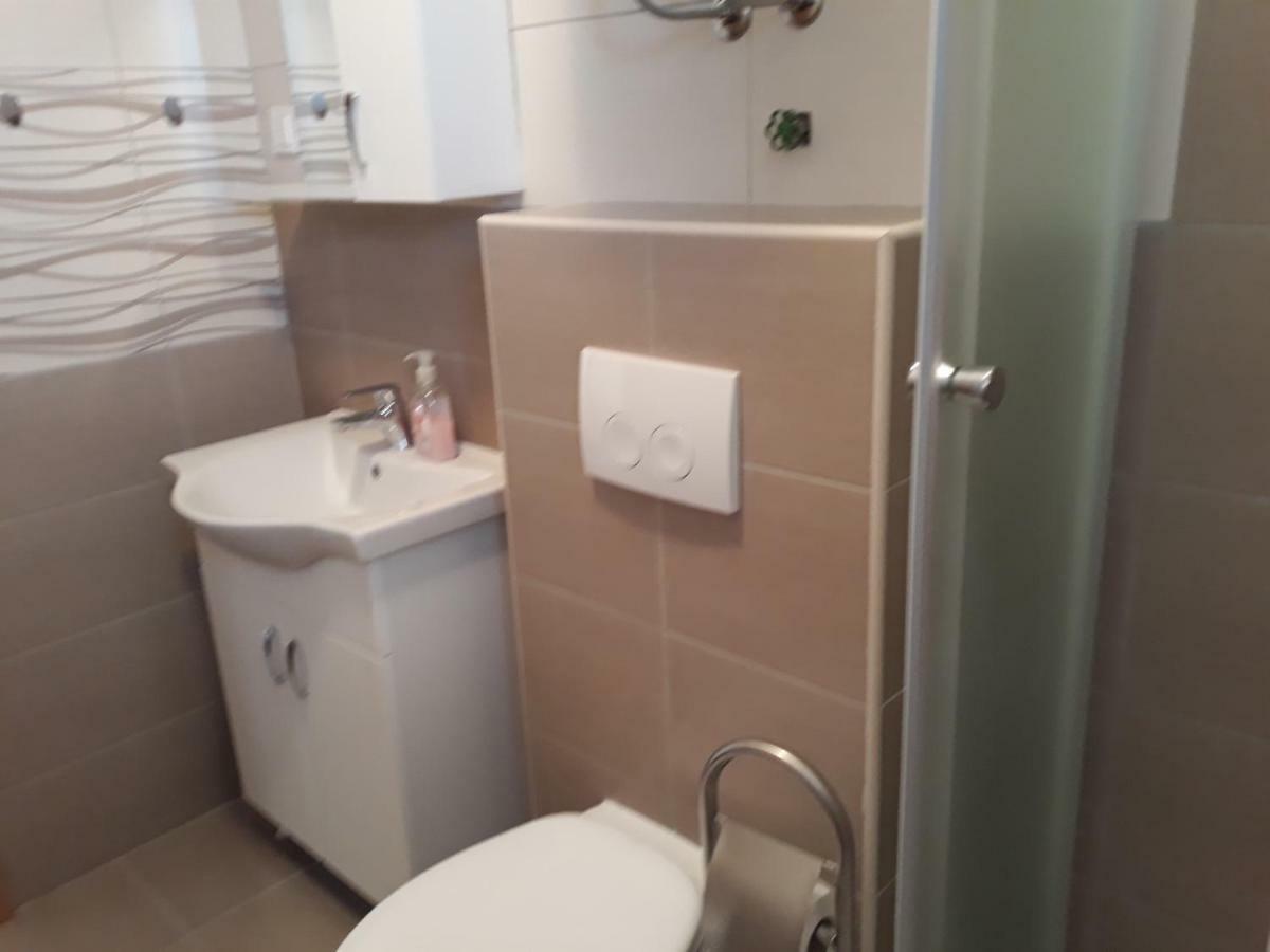 Apartments Juliet Orebic Luaran gambar