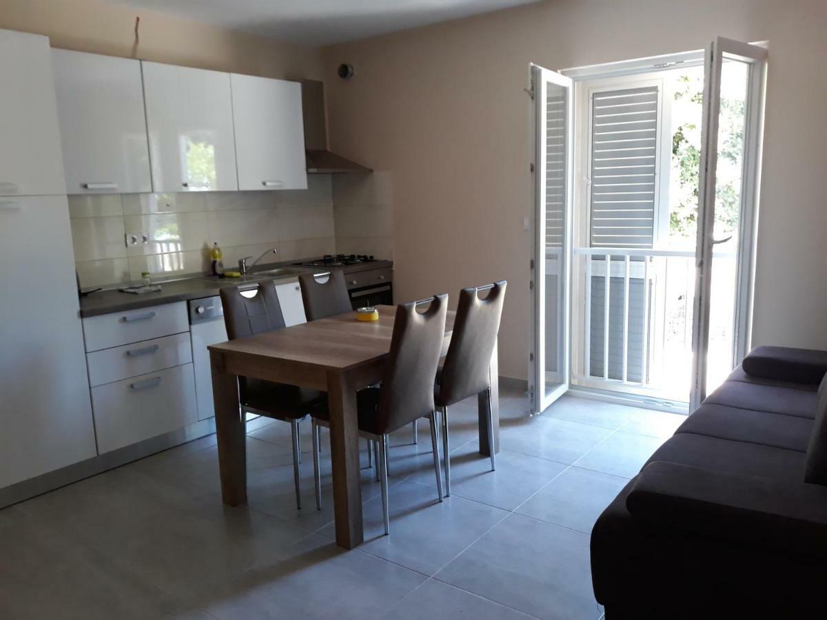 Apartments Juliet Orebic Luaran gambar