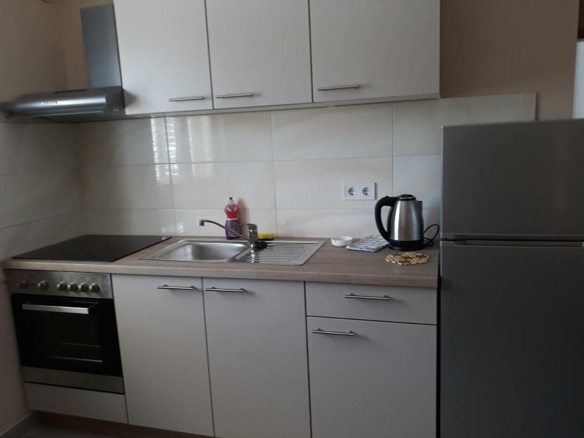 Apartments Juliet Orebic Luaran gambar
