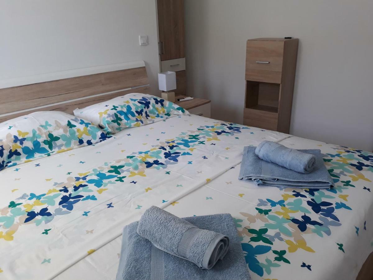 Apartments Juliet Orebic Luaran gambar
