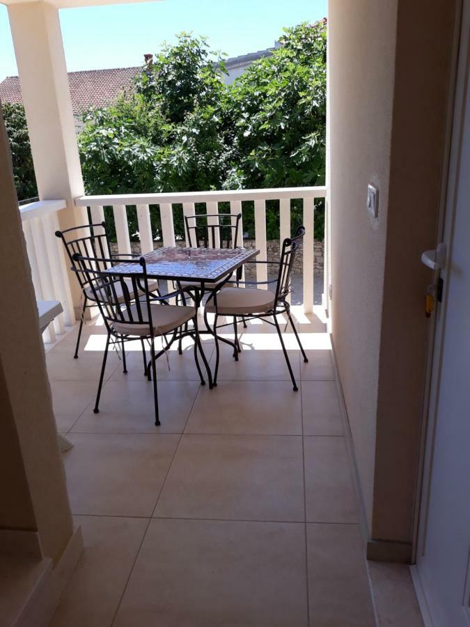 Apartments Juliet Orebic Luaran gambar