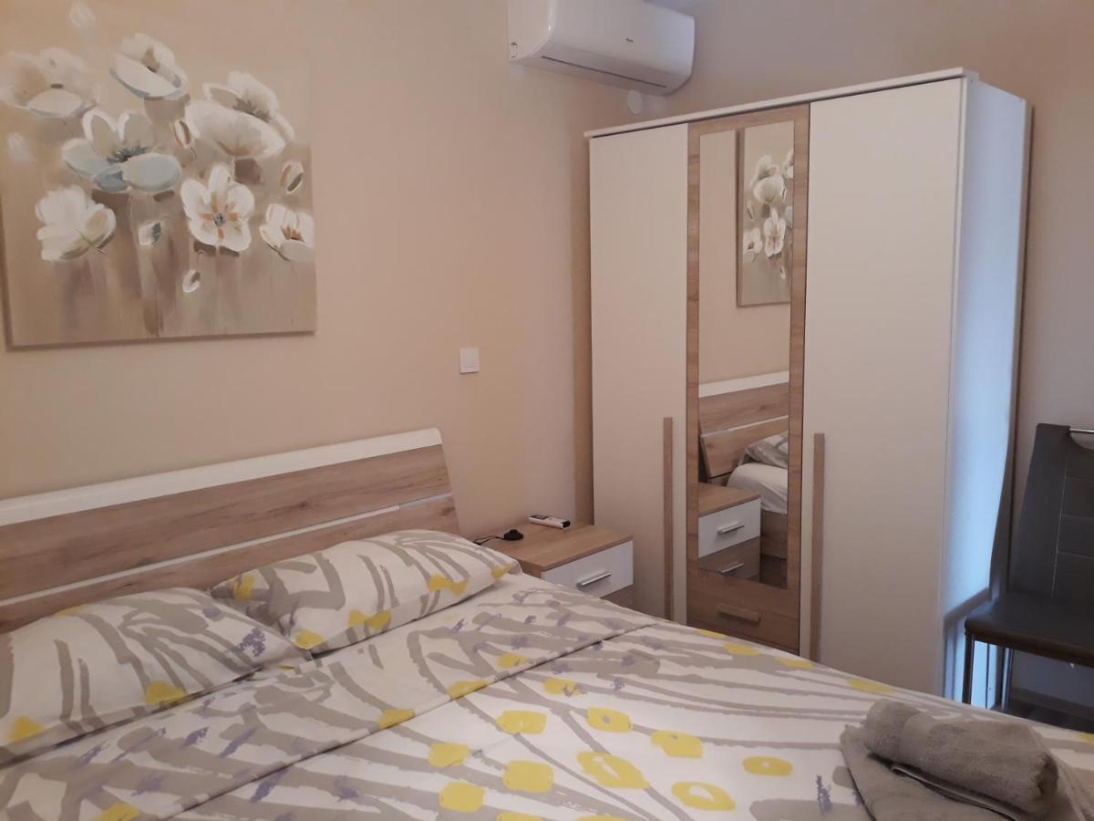 Apartments Juliet Orebic Luaran gambar